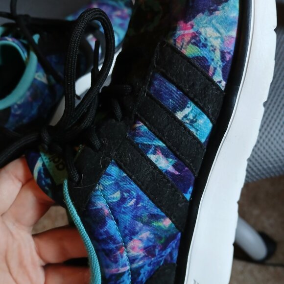 Womens Adidas Running Sneakers Size 8 - Purple/Blue Pretty "Cracked Ice" Pattern - Picture 4 of 8